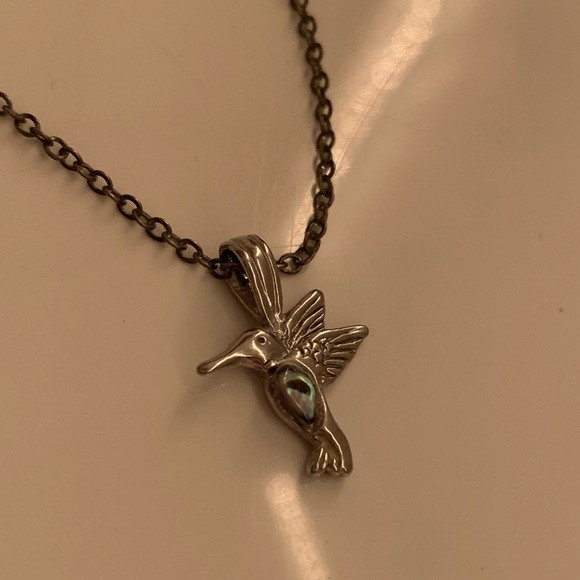 Beautiful Silver Necklaces - Picture 2 of 3